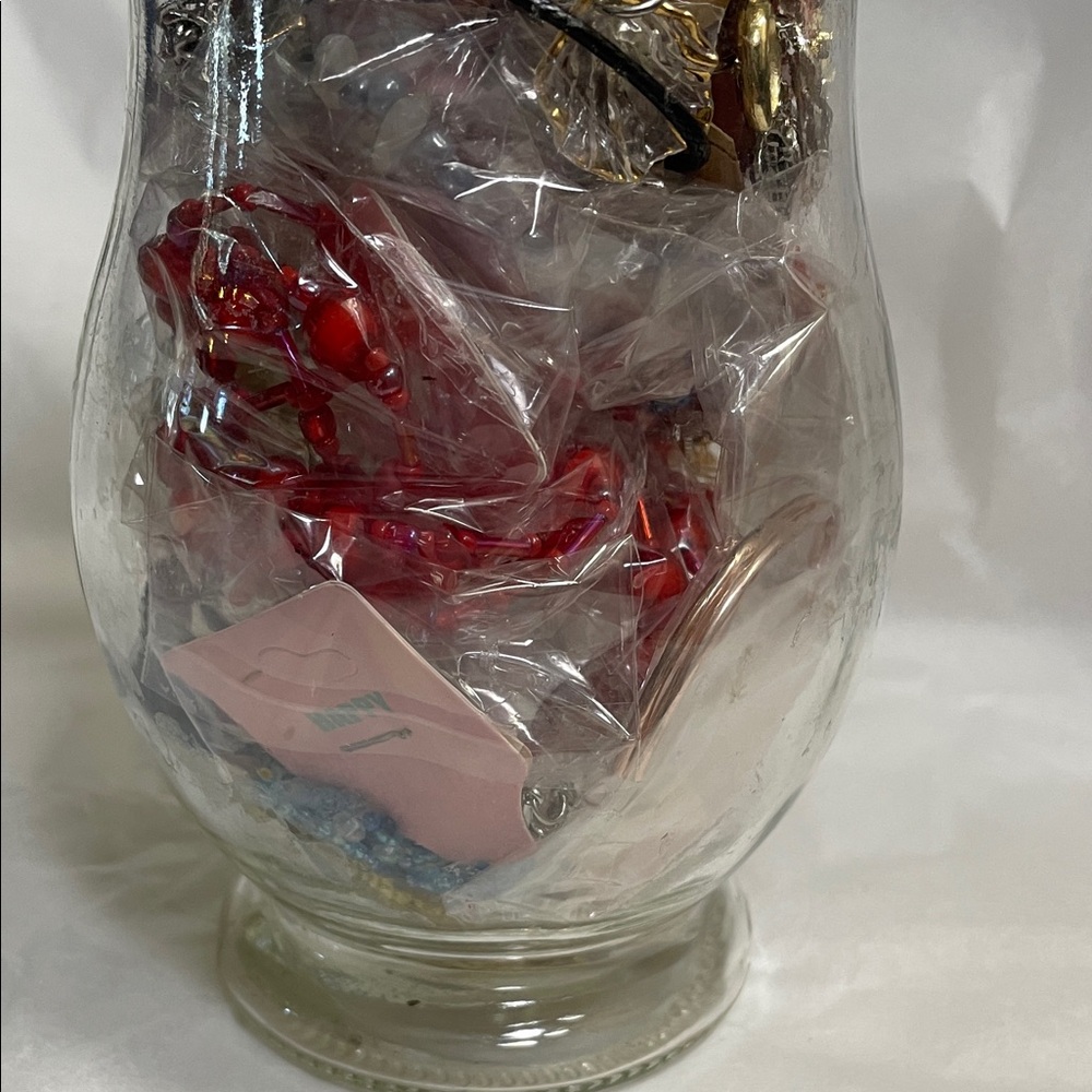 Assorted NWT Jewelry in Glass Vase - Picture 10 of 14